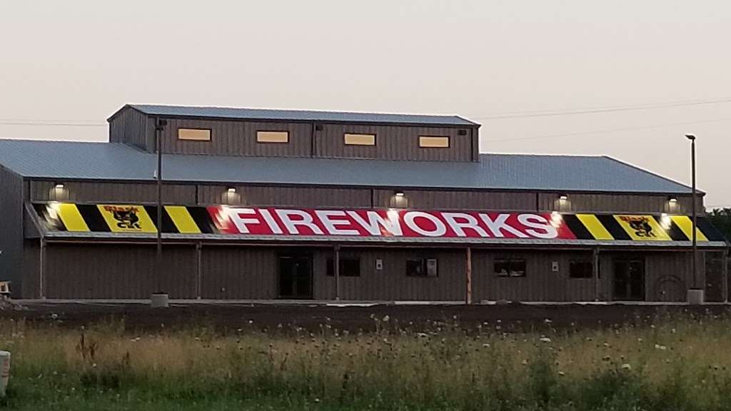 Firework Mania Superstore | 20650 W 191st St, Spring Hill, KS 66083, USA | Phone: (913) 802-2264