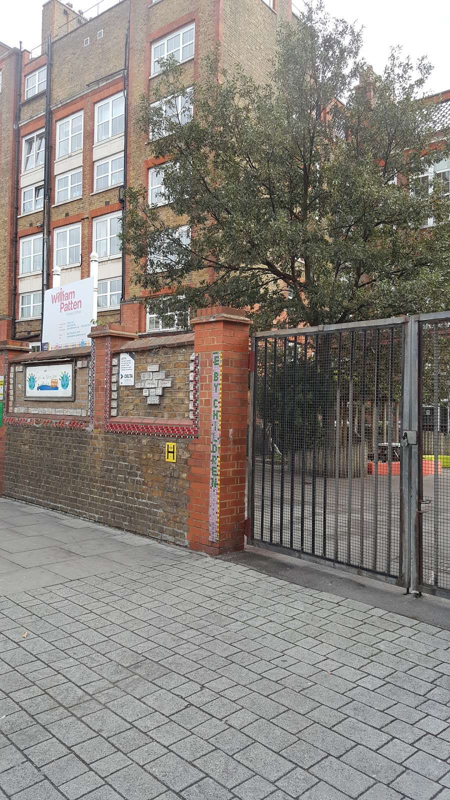 William Patten Primary School | Stoke Newington Church St, Stoke Newington, London N16 0NX, UK | Phone: 020 7254 4014