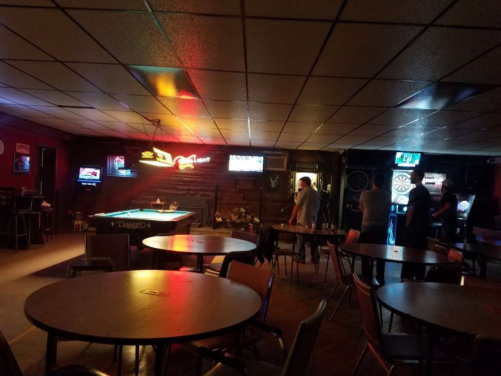 Jacies Midway Bar | 319 Hazle St, Nuremberg, PA 18241, USA | Phone: (570) 384-3727