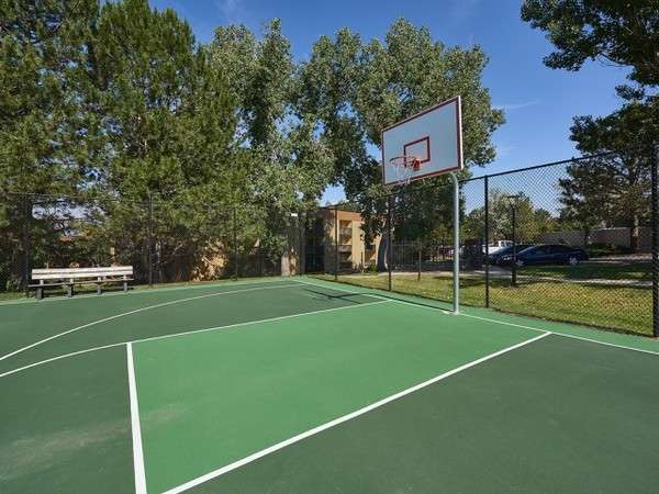 Woodstream Village Apartments | 10050 E Harvard Ave, Denver, CO 80231 | Phone: (303) 751-1060