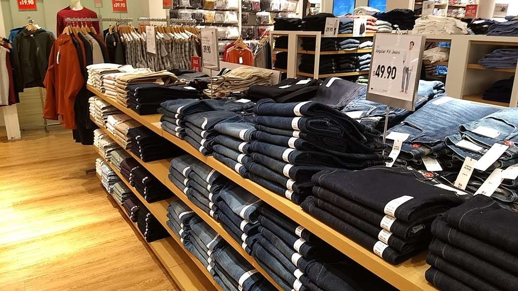 UNIQLO Bridgewater Commons | 400 Commons Way #243, Bridgewater, NJ 08807 | Phone: (877) 486-4756