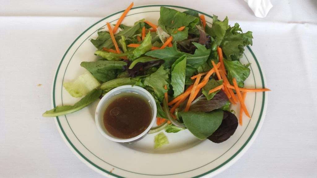 Lobster Box in 34 City Island Ave, Bronx, NY 10464, USA