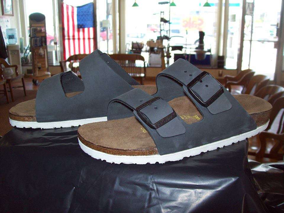 Michelangelos Foot Comfort & Pedorthic Shoppe | 8344 W Lawrence Ave, Harwood Heights, IL 60706 | Phone: (708) 453-4900