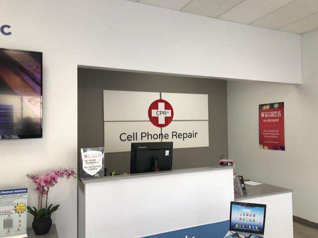 CPR Cell Phone Repair Scottsdale North | 15689 N Hayden Rd Suite 126, Scottsdale, AZ 85260, USA | Phone: (480) 499-5218