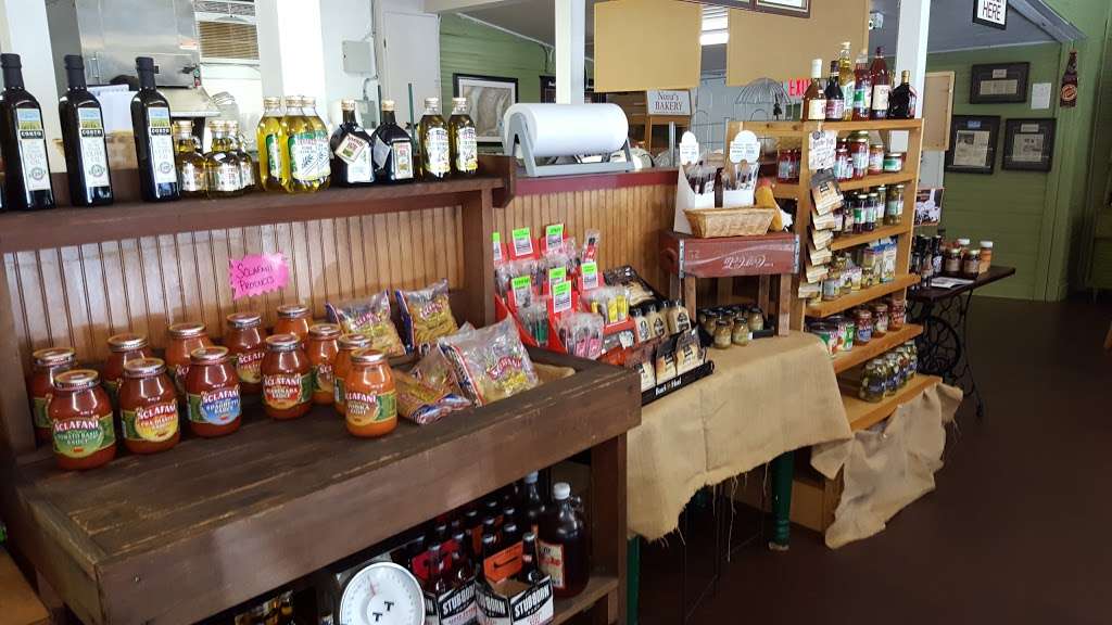 Wills Doggn It deli and market | 1301 Spencer Mountain Rd, Gastonia, NC 28054 | Phone: (704) 479-1395