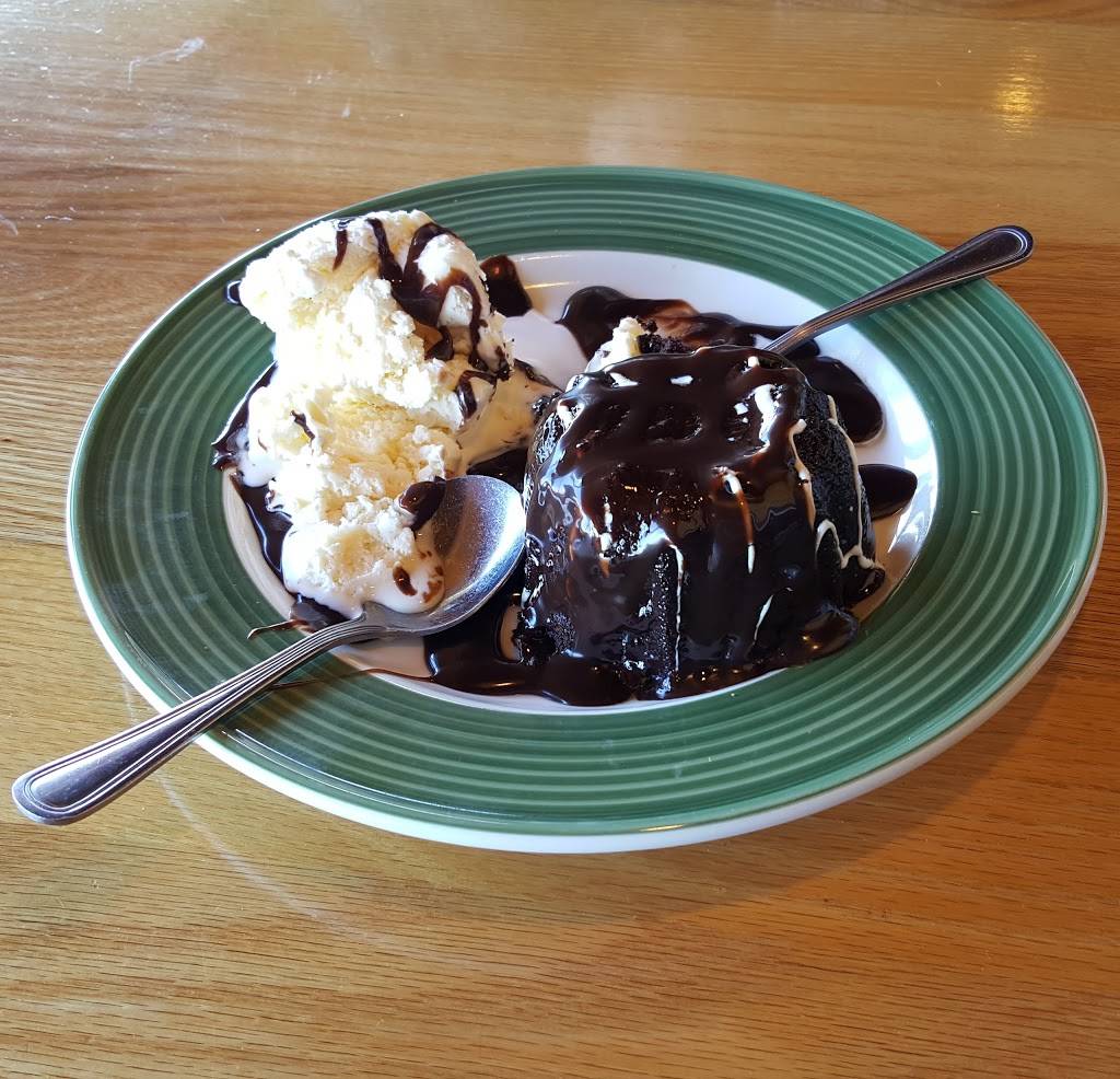 Applebees Grill + Bar | 4405 Milestrip Rd, Blasdell, NY 14219, USA | Phone: (716) 824-5550