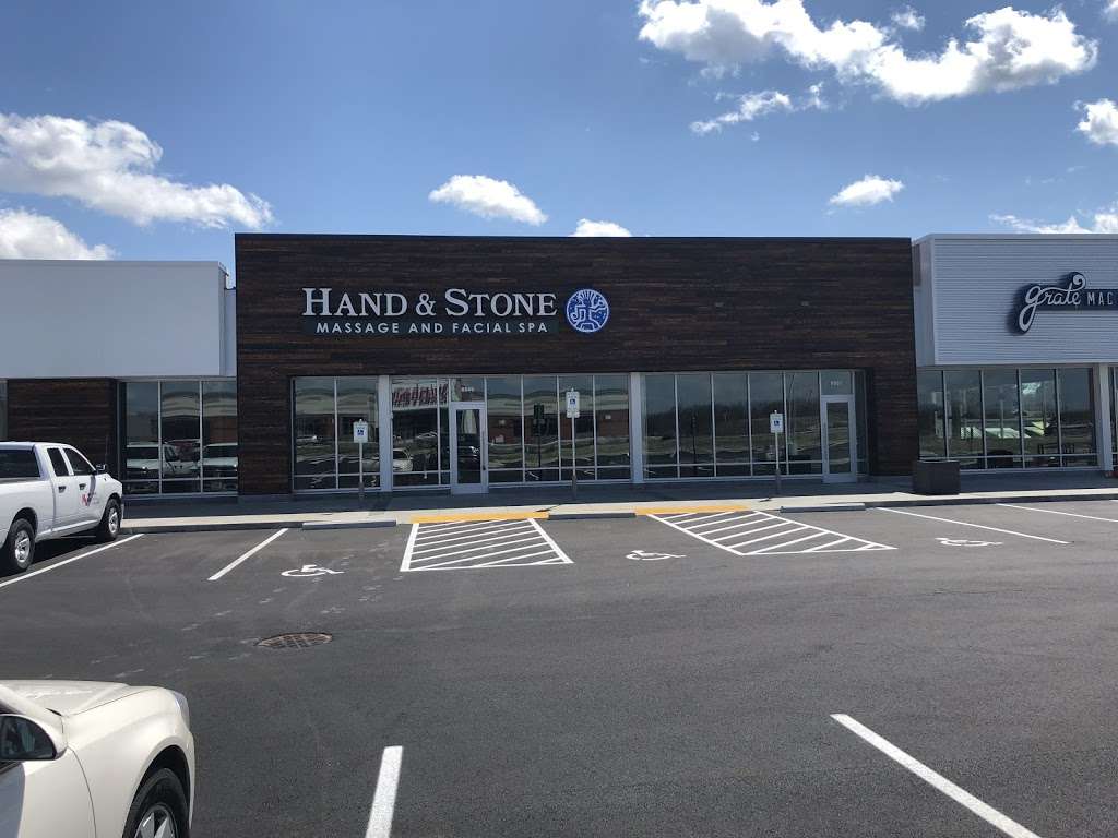 Hand & Stone Massage and Facial Spa | 8849 Sura Ln, Greenfield, WI 53228, USA | Phone: (414) 323-5144