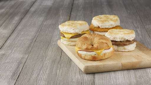 RaceTrac | 2990 N John Young Pkwy, Kissimmee, FL 34741, USA | Phone: (407) 846-2121