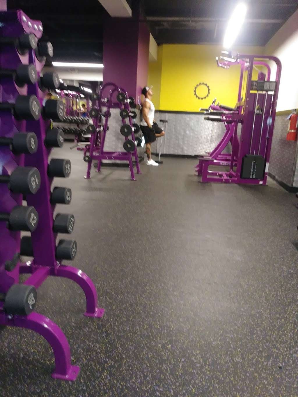 planet fitness hempstead turnpike levittown ny