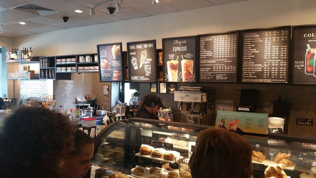 Starbucks | 19021 US-441, Mt Dora, FL 32757, USA | Phone: (352) 383-1025