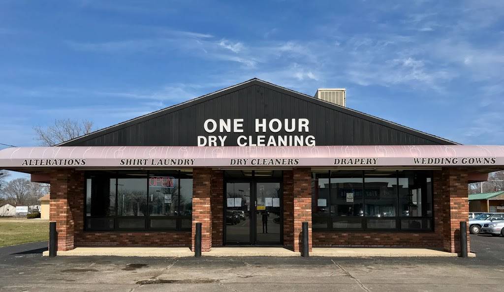 Clem & Bobbies Dry Cleaners | 1015 E Napier Ave, Benton Harbor, MI 49022 | Phone: (269) 926-7545