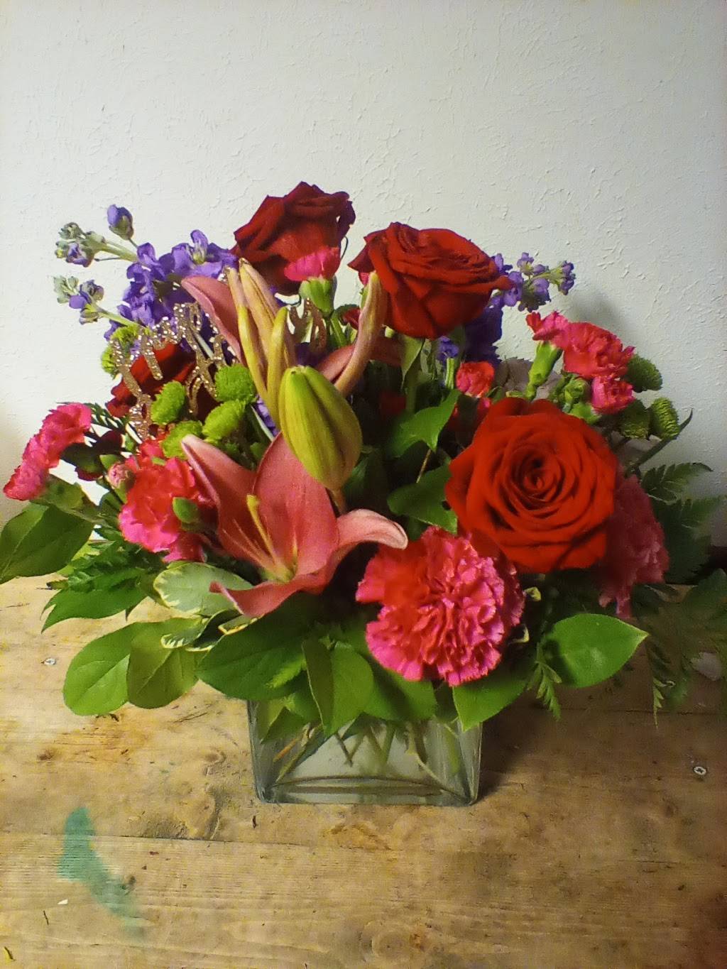 Elenas Flowers | 4622 E 104th St, Garfield Heights, OH 44125, USA | Phone: (216) 795-5111