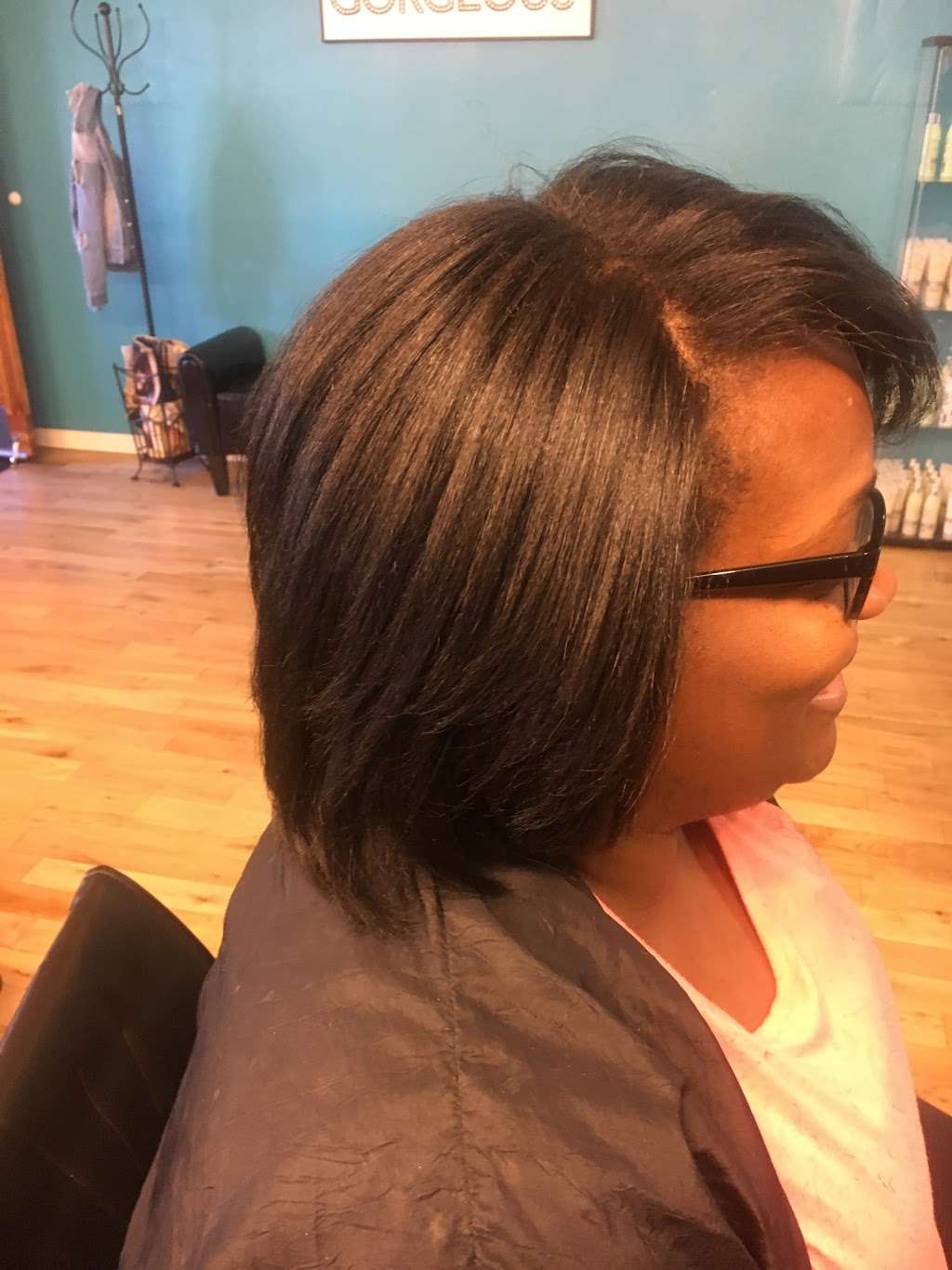 Naturally Trendy Salon & Boutique | 5921 Troost Ave Suite A, Kansas City, MO 64110 | Phone: (816) 500-0740