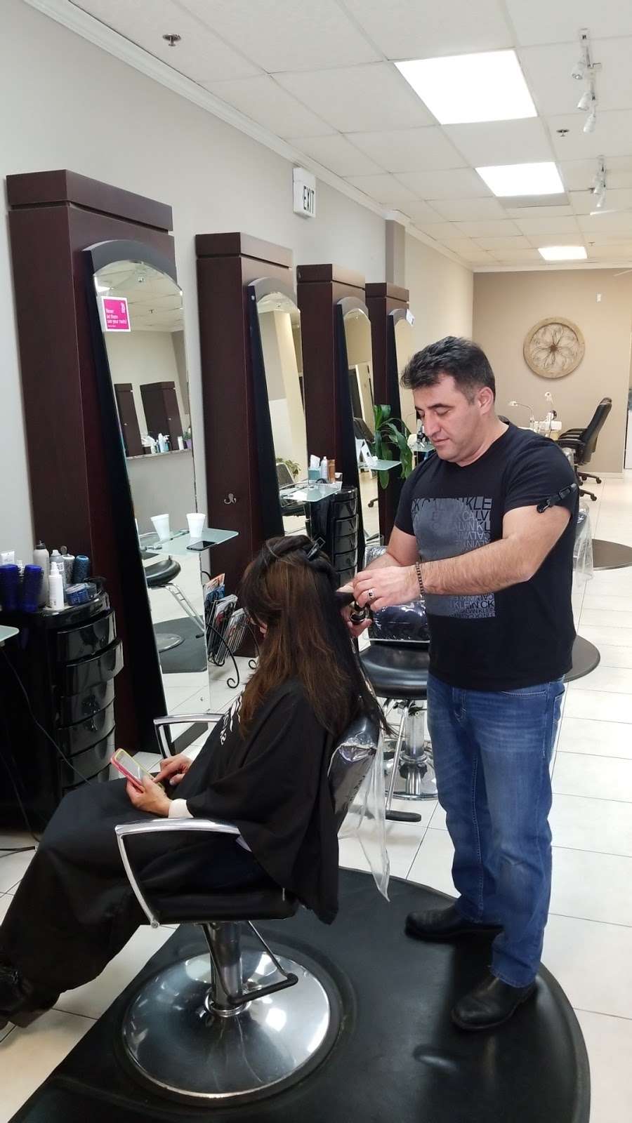 Salon Tusey | 2465 MD-97, Glenwood, MD 21738 | Phone: (410) 489-5990