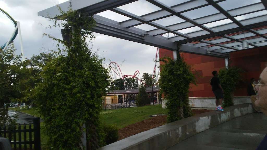 Carowinds Public Entrance | South Carolina 29708, USA