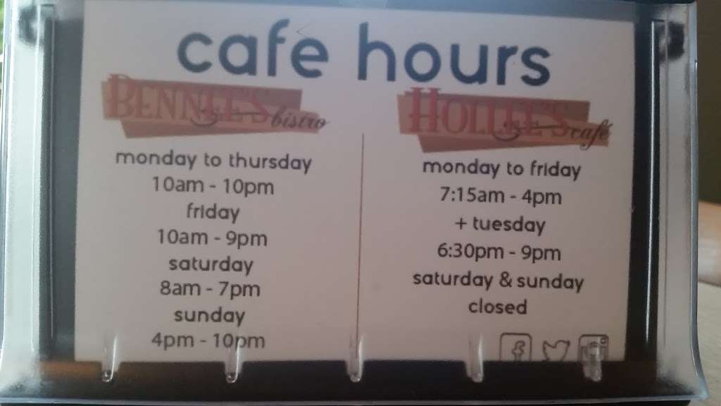 Hollees Cafe | 901 Eden Rd, Lancaster, PA 17601, USA