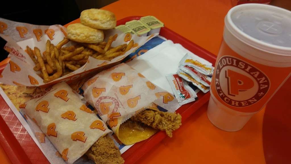 Popeyes Louisiana Kitchen | 8950 N Central Ave, Phoenix, AZ 85020, USA | Phone: (602) 331-2434