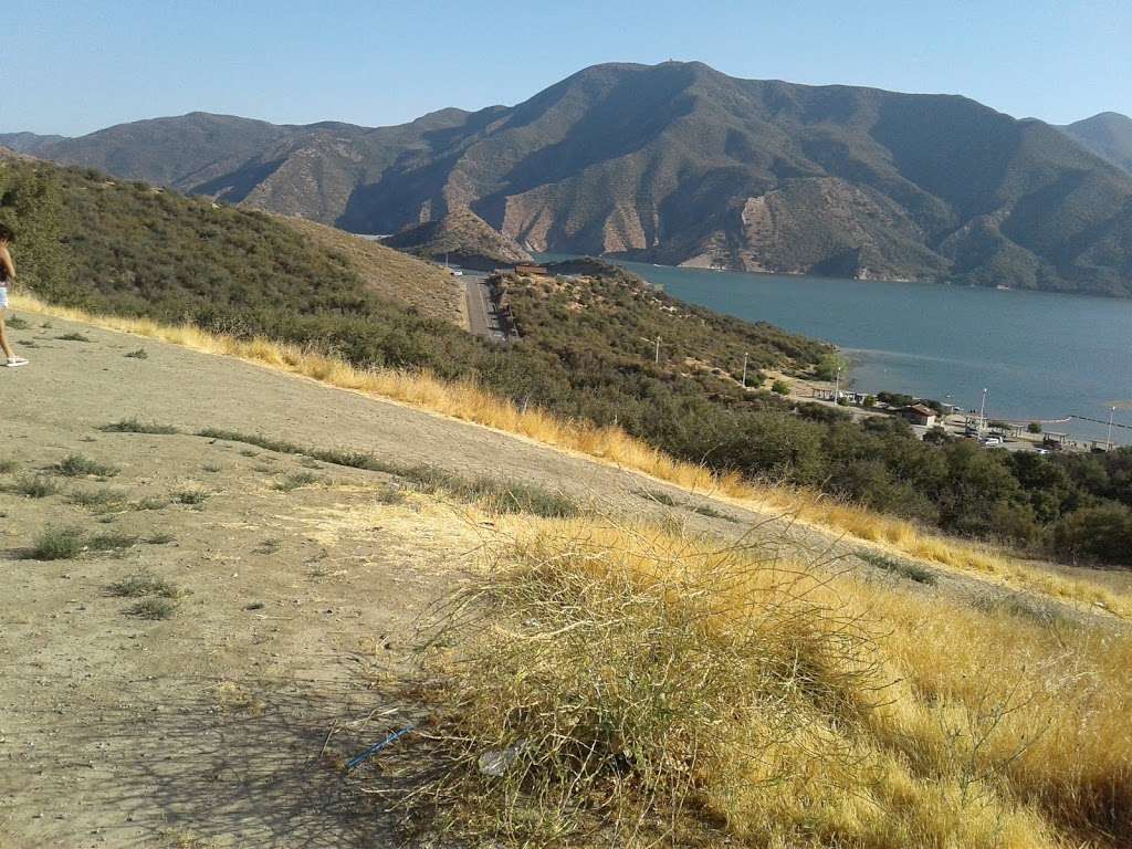 Vaquero Beach At Pyramid Lake | 35800 Camino Del Lago, Castaic, CA 91384, USA | Phone: (661) 295-1102