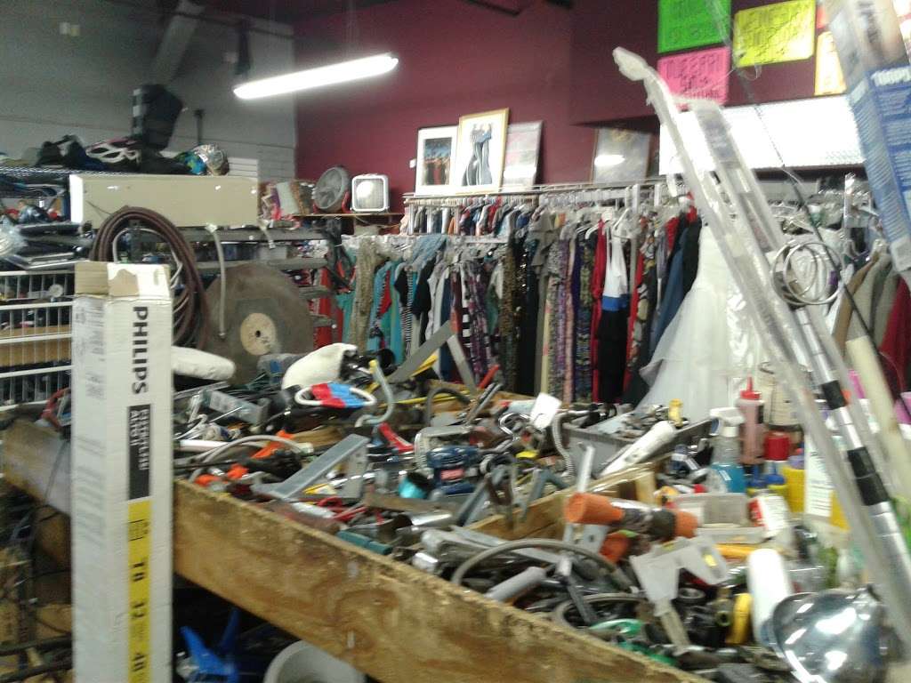 Good Things Thrift Store | 21660 Bear Valley Rd # F-5, Apple Valley, CA 92308, USA | Phone: (760) 240-1491