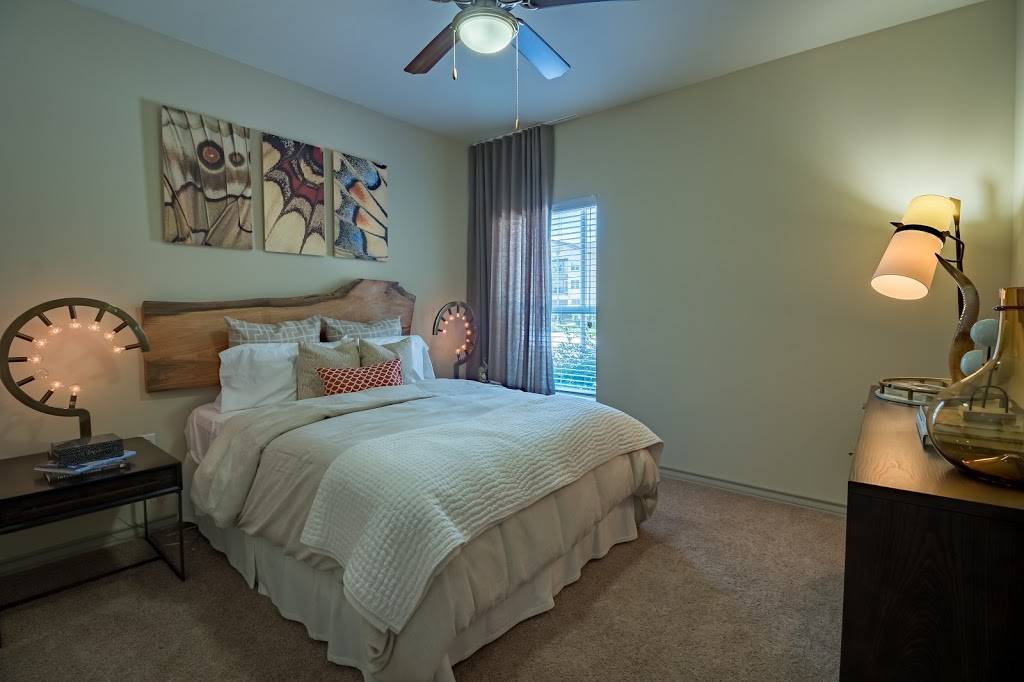 Mercer Crossing Apartments | 11700 Luna Rd, Farmers Branch, TX 75234, USA | Phone: (972) 954-2488