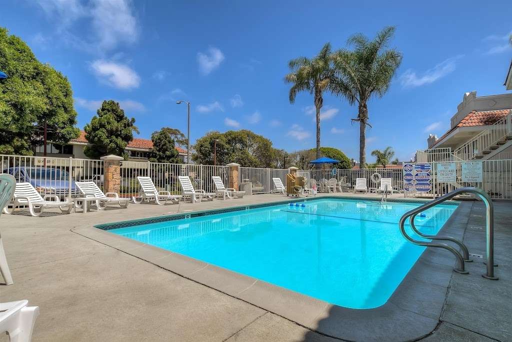 Motel 6 Carlsbad East CA | 6117 Paseo Del Norte, Carlsbad, CA 92011, USA | Phone: (760) 438-1242