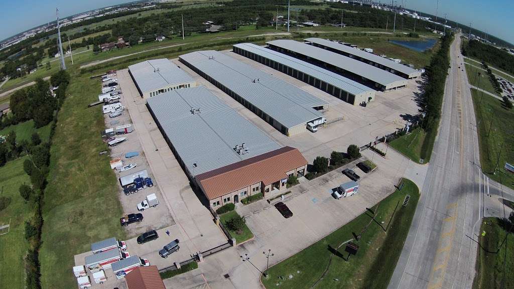 LockTite Storage Channelview | 16660 Wallisville Rd, Houston, TX 77049, USA | Phone: (281) 862-9366