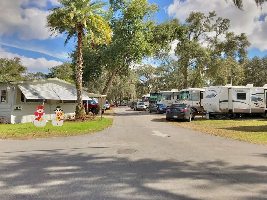 Highbanks Marina & Camp Resort | 488 W Highbanks Rd, DeBary, FL 32713, USA | Phone: (386) 668-4491