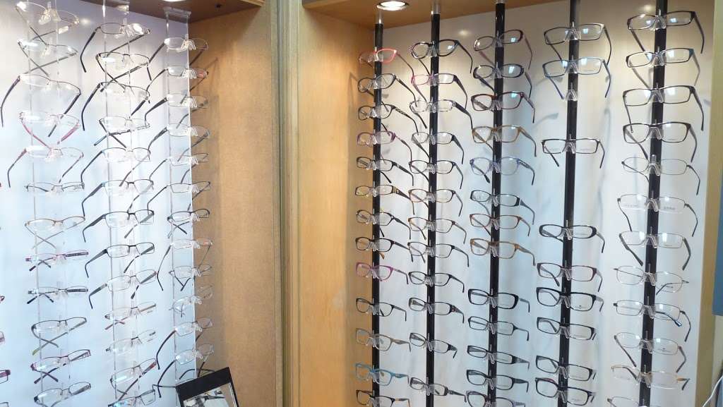 Bronx Opticians | 1447 E Gun Hill Rd, Bronx, NY 10469, USA | Phone: (718) 325-5555