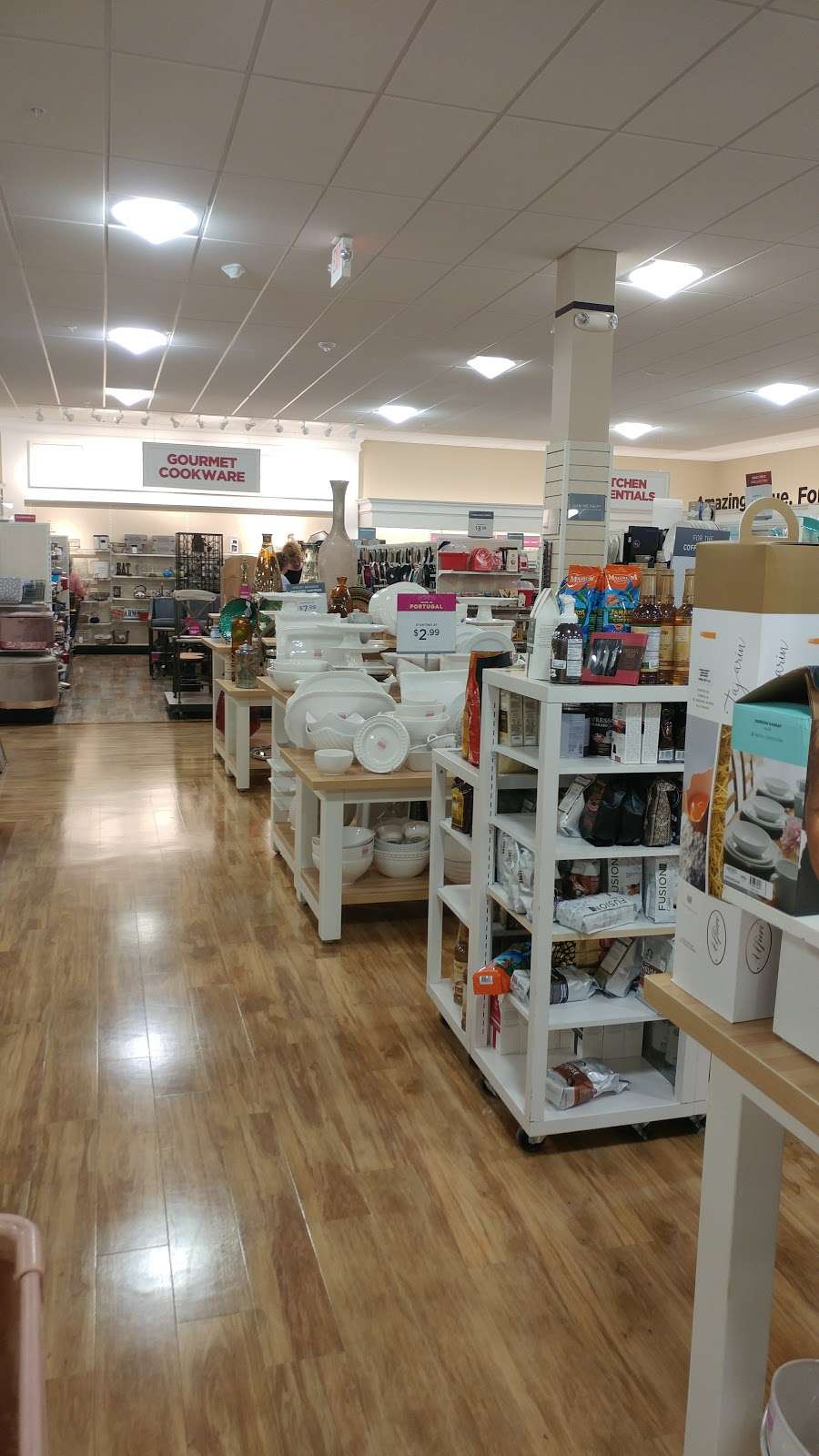 T.J. Maxx & HomeGoods | 2314 Remi Dr, Melbourne, FL 32940, USA | Phone: (321) 433-3256