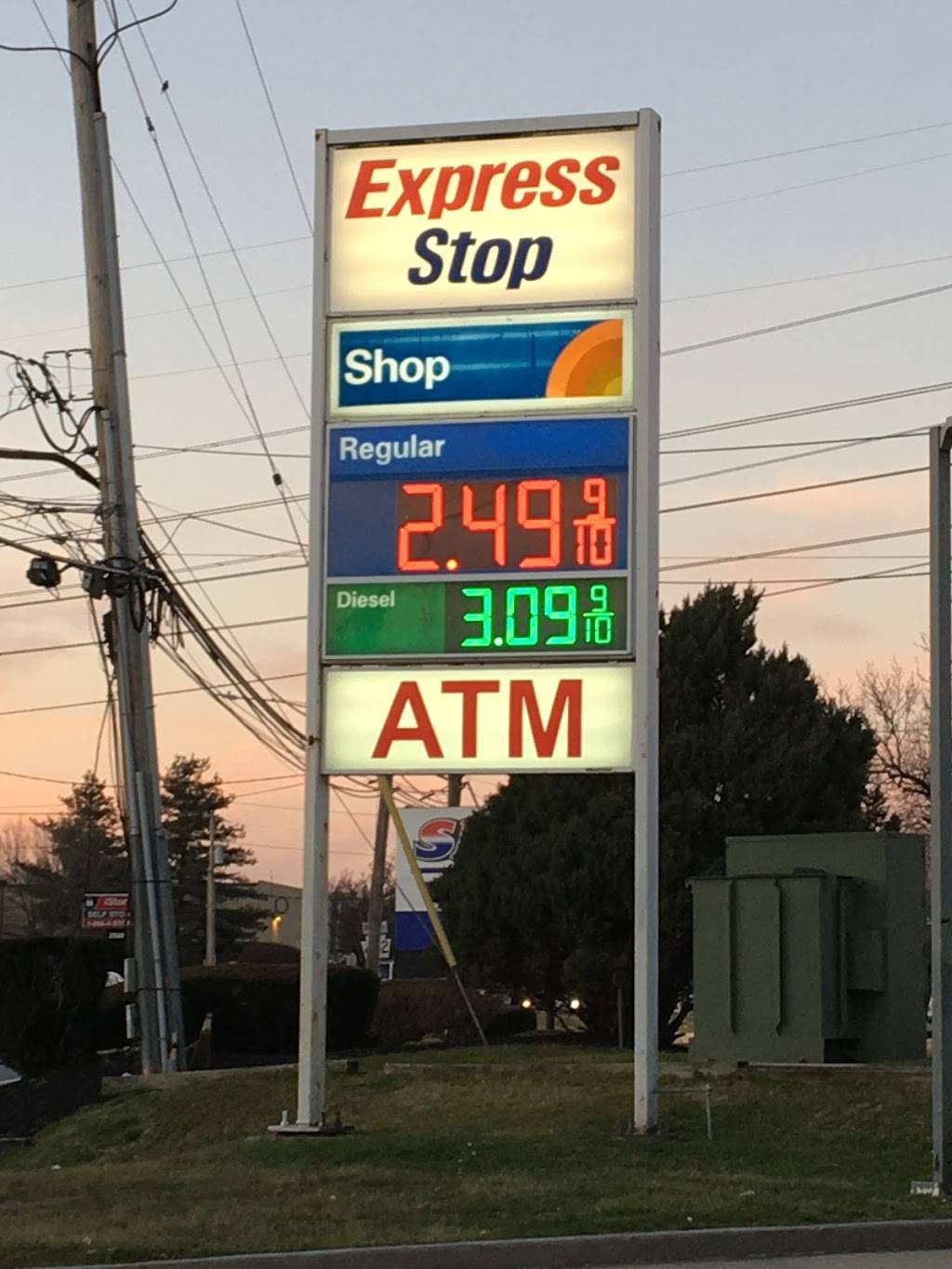 Exxon | 2403 Market St, Marcus Hook, PA 19061, USA | Phone: (610) 497-8964