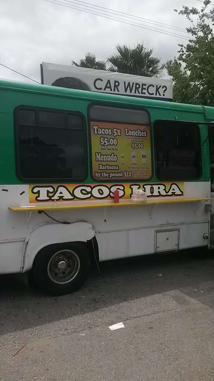 Tacos Lira Food Truck | 5272-5326 W Commerce St, San Antonio, TX 78237, USA | Phone: (210) 430-7050