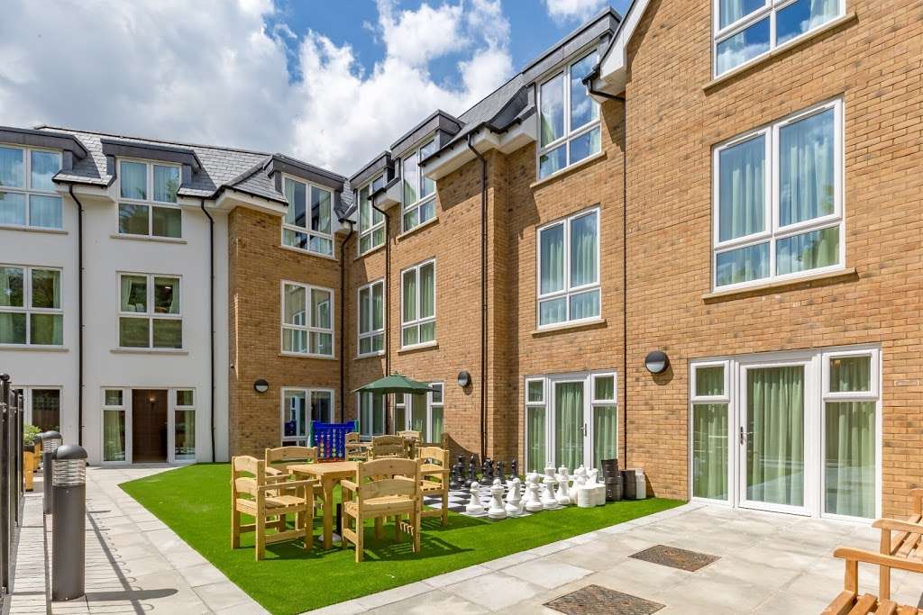 Sherwood Grange Care Home | 1A Robin Hood Ln, London SW15 3PU, UK | Phone: 0333 321 1996