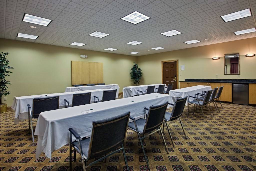 Country Inn & Suites by Radisson, Cincinnati Airport, KY | 759 Petersburg Rd, Hebron, KY 41048, USA | Phone: (859) 689-0700