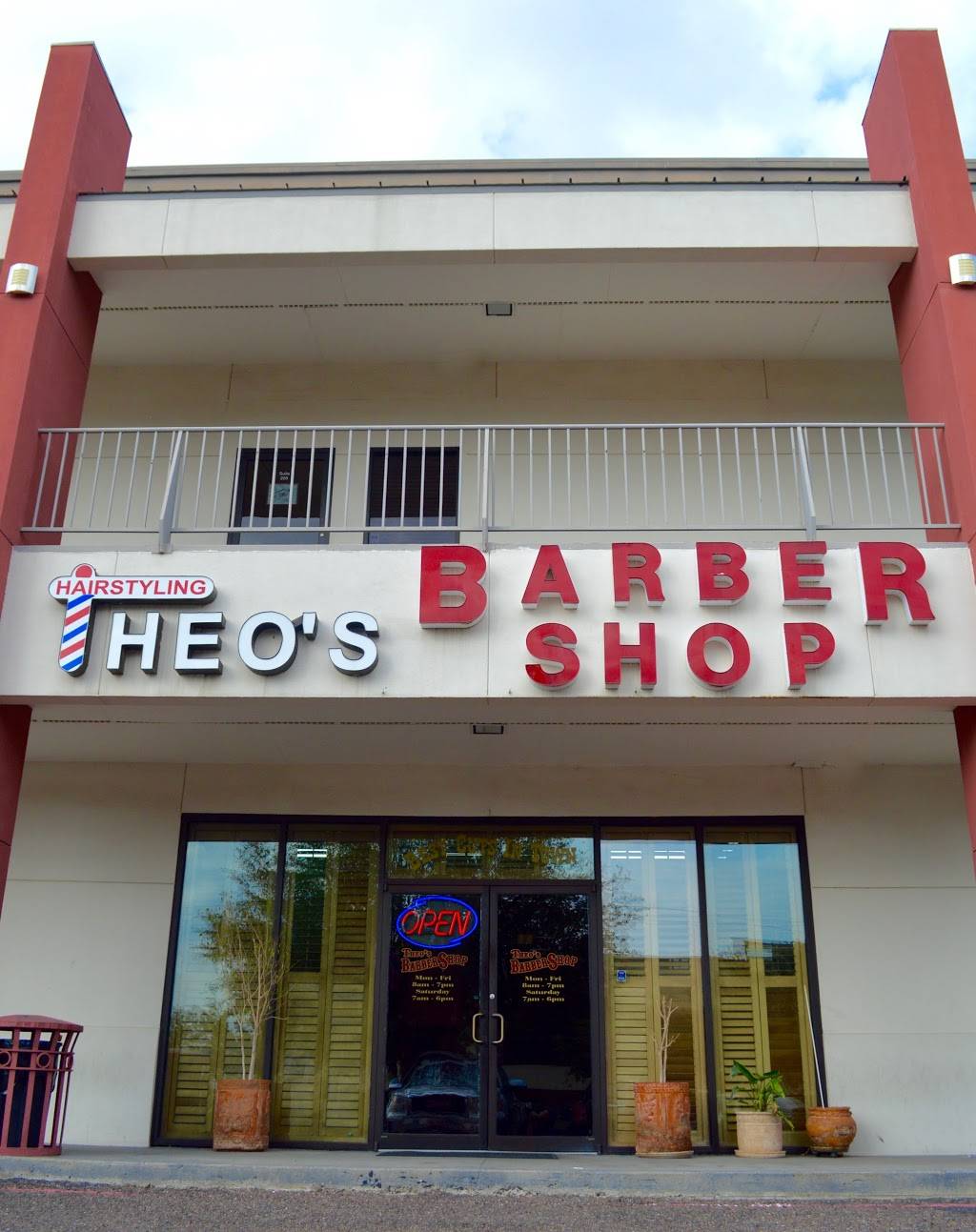 Theos Barber & Hair Styling | 315 Calle del Norte Rd #105, Laredo, TX 78041, USA | Phone: (956) 791-8436