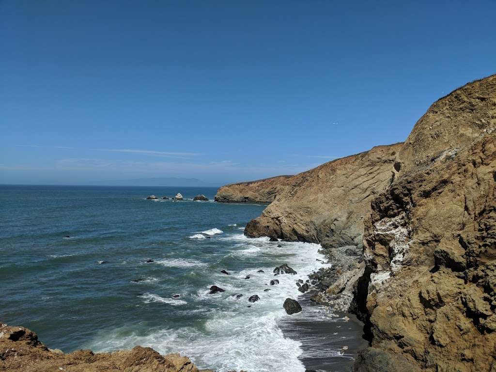 Mori Point Parking Lot | Pacifica, CA 94044, USA