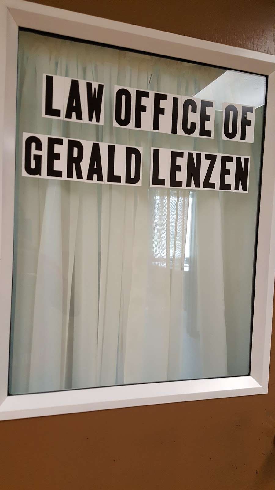 Gerald P Lenzen Law Office | 666 Russel Ct # 103, Woodstock, IL 60098, USA | Phone: (815) 337-1158