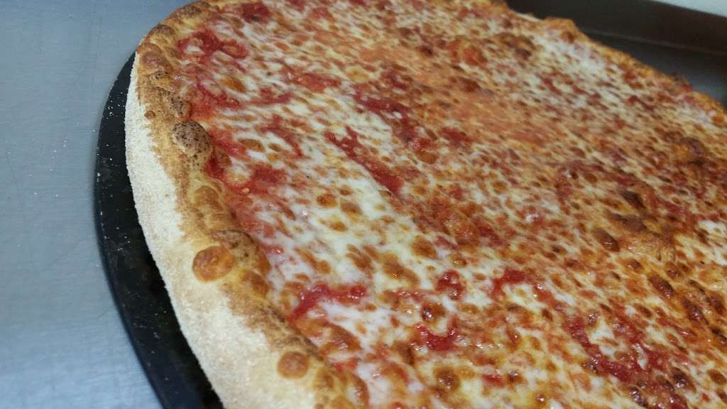 Vals Pizza & Subs | 75 Rte 13, Brookline, NH 03033 | Phone: (603) 672-9600