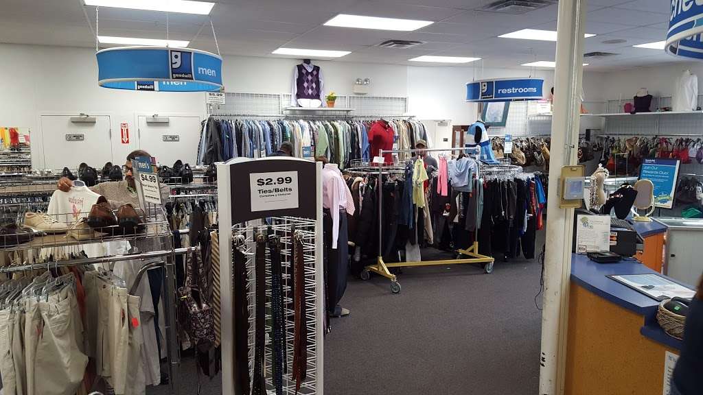 Goodwill Retail Store & Donation Center | 4816 Boiling Brook Pkwy, Rockville, MD 20852, USA | Phone: (301) 881-0744