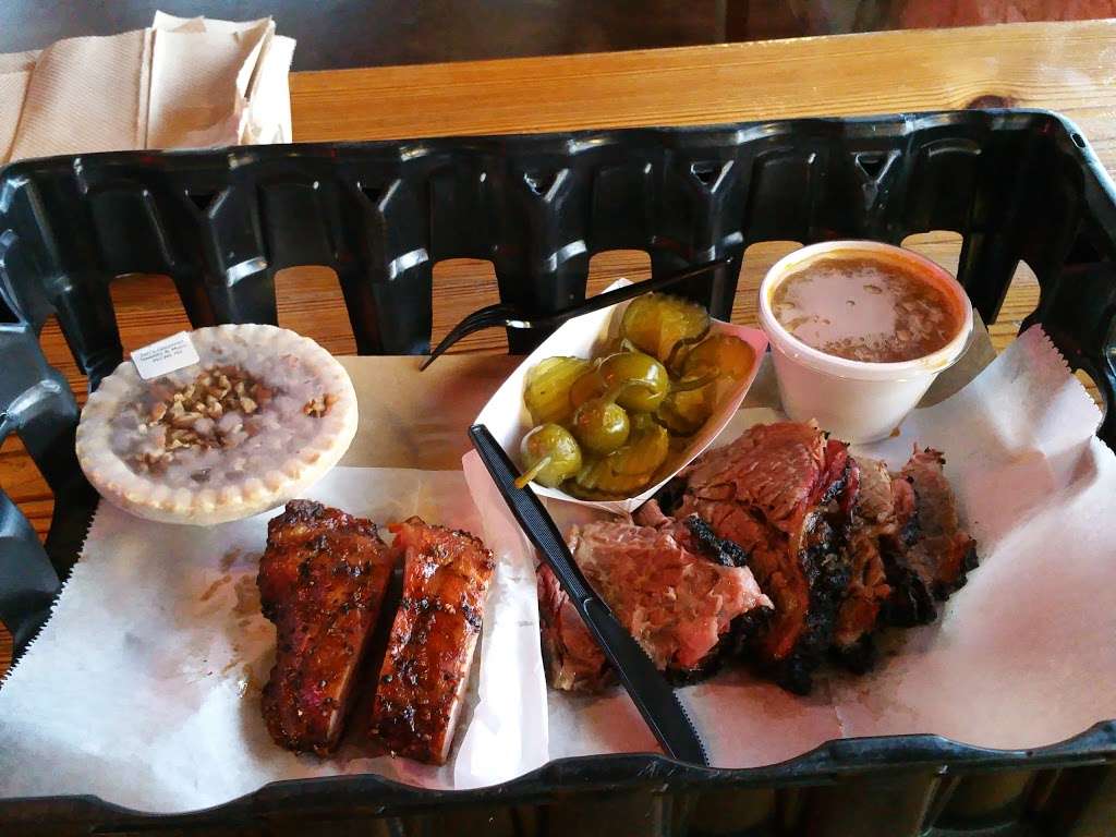 Rudys "Country Store" and Bar-B-Q | 14620 Northwest Fwy, Houston, TX 77040, USA | Phone: (713) 462-3337