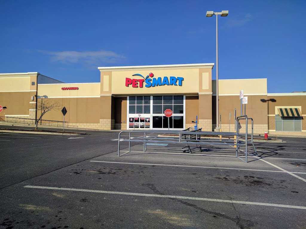 PetSmart | 144 Retail Commons Pkwy, Martinsburg, WV 25403, USA | Phone: (304) 262-6458