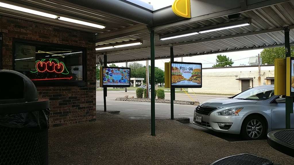 Sonic Drive-In | 402 W Main St, Grand Prairie, TX 75050, USA | Phone: (972) 262-9374