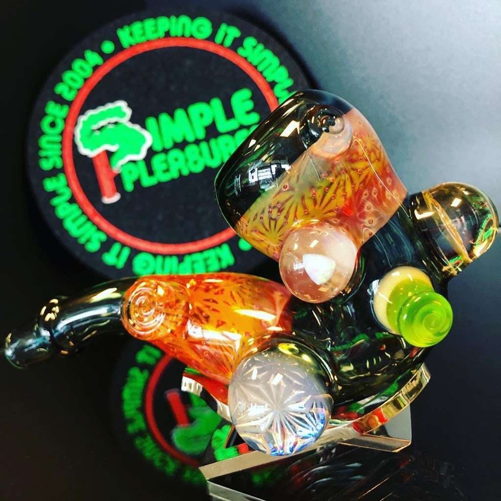 Simple Pleasures Smoke Shop | 875 Lincoln Way W Suite 123, Chambersburg, PA 17202, USA | Phone: (717) 504-8621