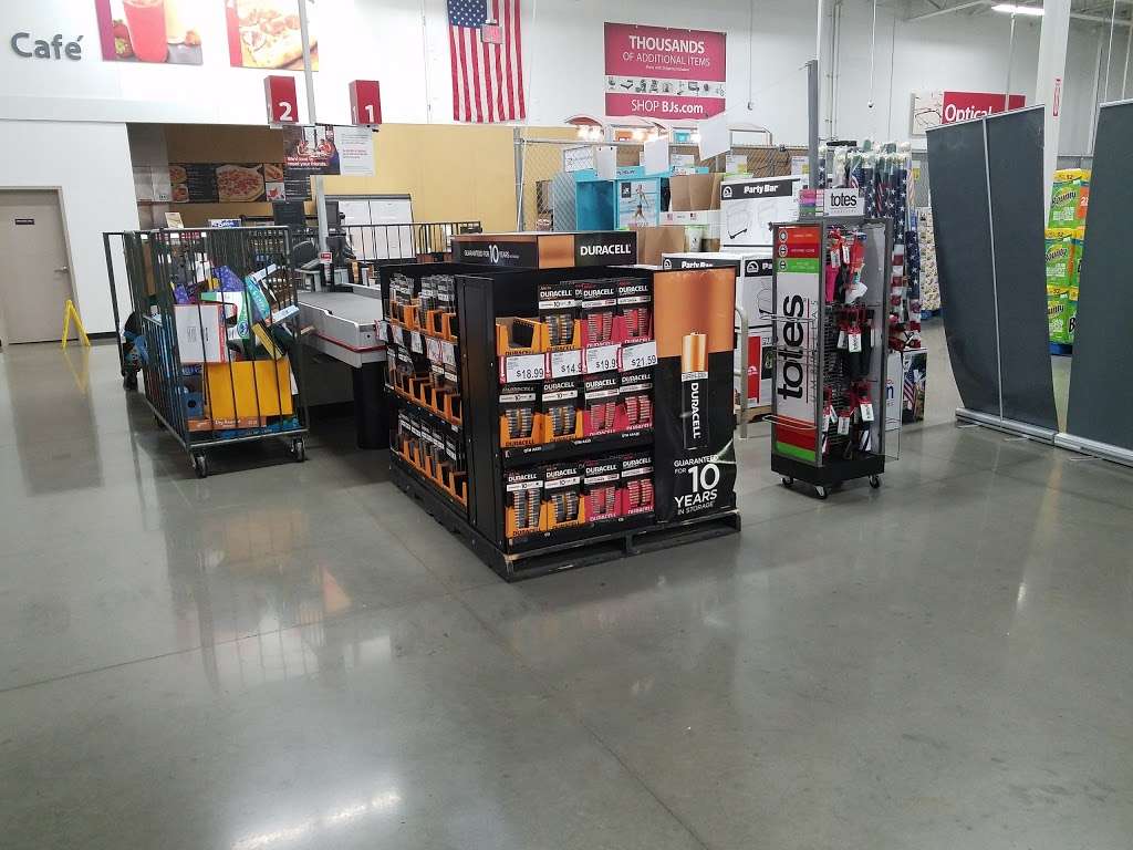 BJs Wholesale | 2451 US-1, North Brunswick Township, NJ 08902, USA | Phone: (732) 348-6040