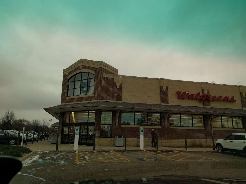 Walgreens | 4001 Algonquin Rd, Algonquin, IL 60102, USA | Phone: (224) 569-2582