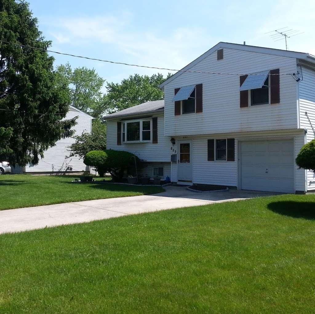 John J. Restrepo Lic, Real Estate Broker | 1391 Brentwood Rd, Bay Shore, NY 11706, USA | Phone: (631) 968-6364