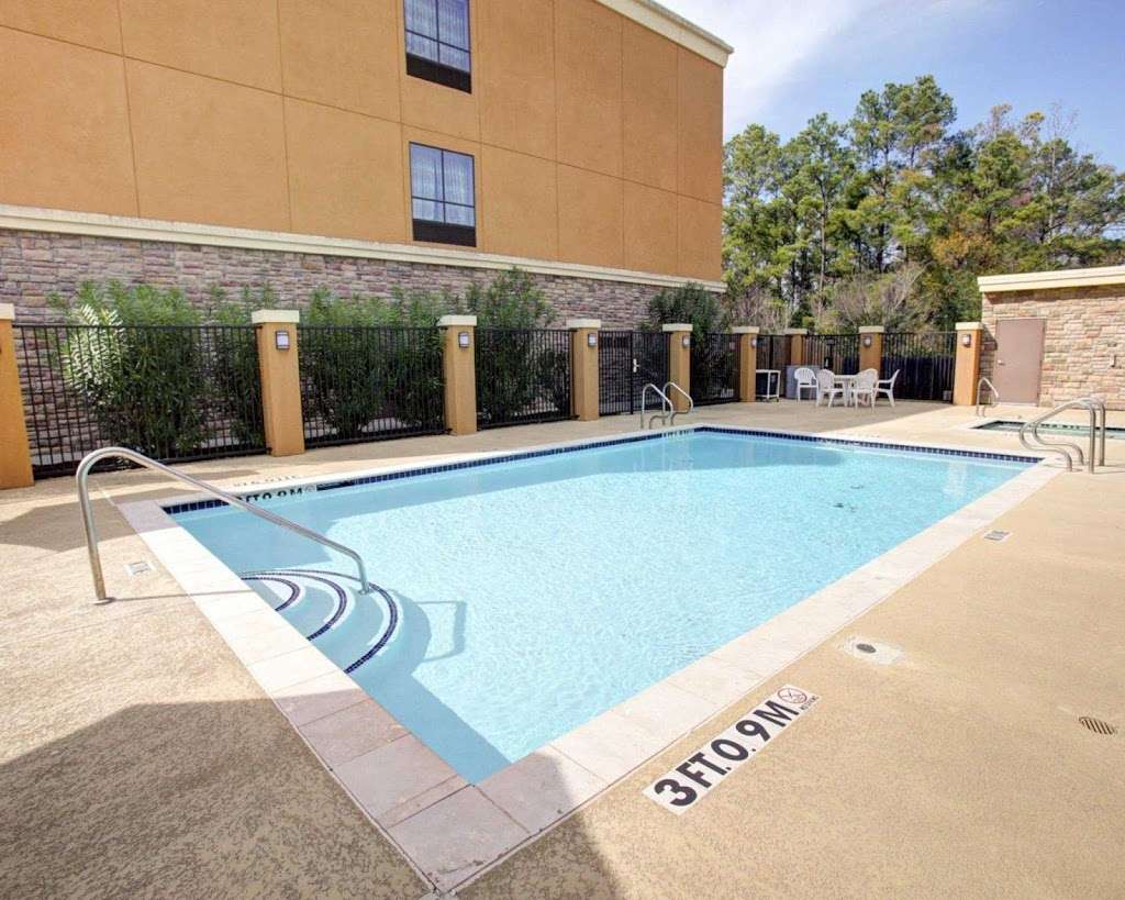 Comfort Suites | 323 E Louetta Rd, Spring, TX 77373, USA | Phone: (281) 288-5515