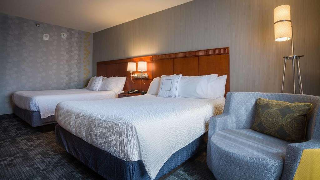 Courtyard by Marriott Los Angeles Westside | 6333 Bristol Pkwy, Culver City, CA 90230 | Phone: (310) 484-7000