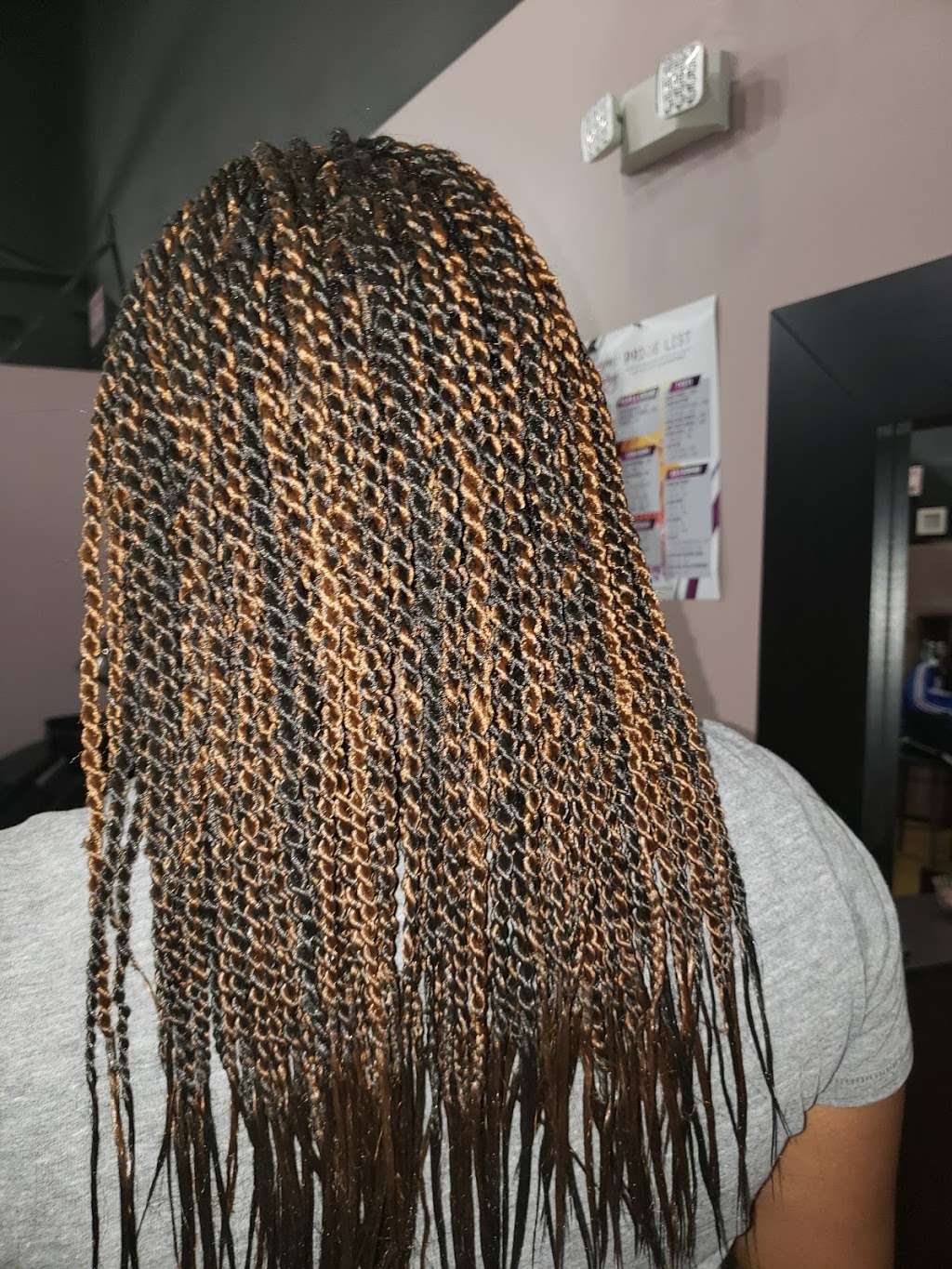Sayon’s Braiding Lounge | 706 Cloverly St, Silver Spring, MD 20905, USA | Phone: (240) 970-5420