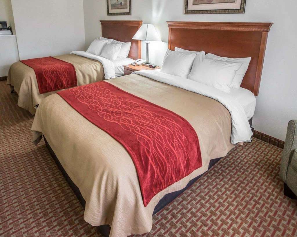 Comfort Inn | 3550 E 181st Ave, Hebron, IN 46341, USA | Phone: (219) 690-1619