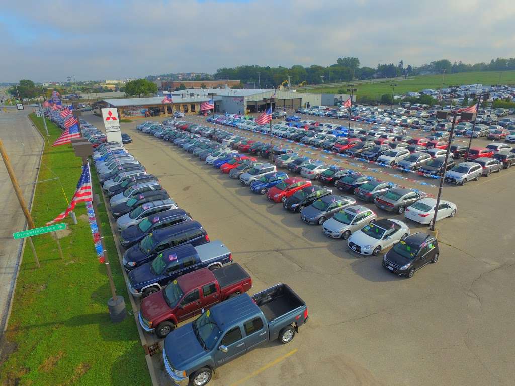 Russ Darrow Mitsubishi | W226S1700 WI-164, Waukesha, WI 53186, USA | Phone: (888) 310-8856